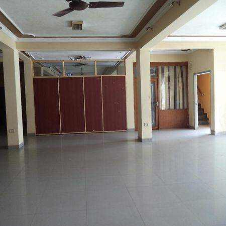 Hotel Viren International Agra  Buitenkant foto